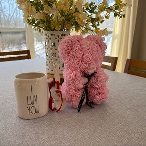 🩷 I love you Gift🩷- Rae Dunn White 'I Luv You' Mug & Pink rose bear